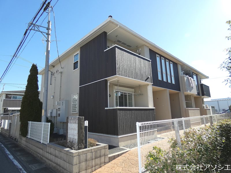 建物外観　ストロベリー・フィールズのご紹介は当社へお任せ下さい。