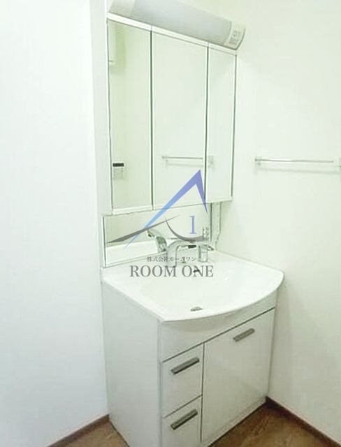 洗面設備　洗面台です。