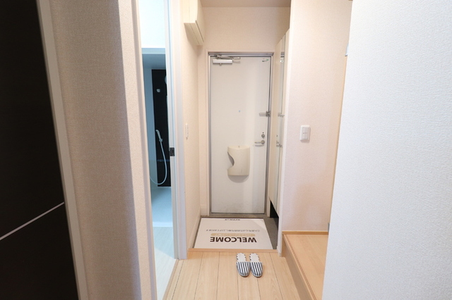 玄関　１０５　玄関