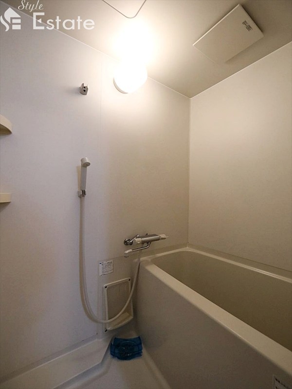 バス・シャワールーム　バスルーム