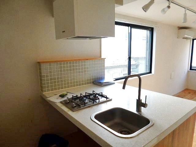 キッチン　「Trias381」