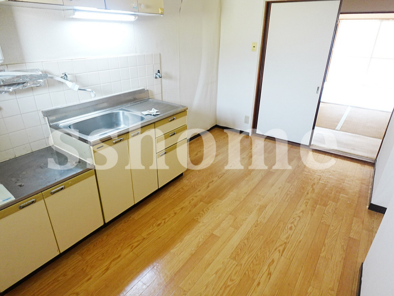 居室・リビング　明るいお部屋です