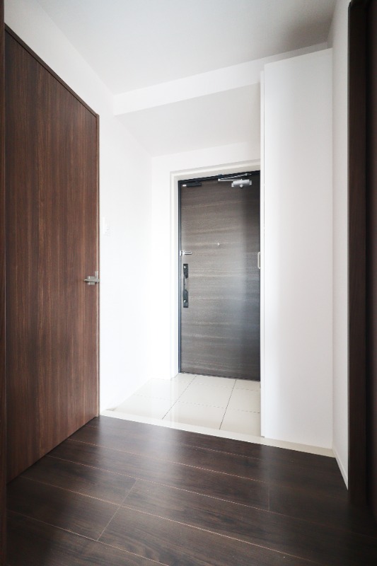 玄関　図面と現状に相違がある場合には現状を優先