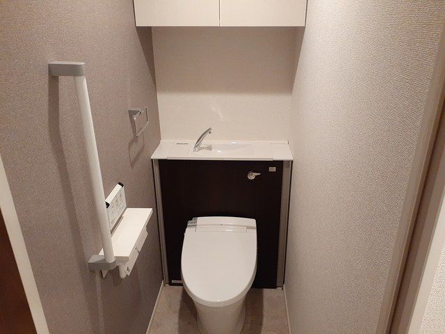 トイレ　シンプルで使いやすいトイレです
