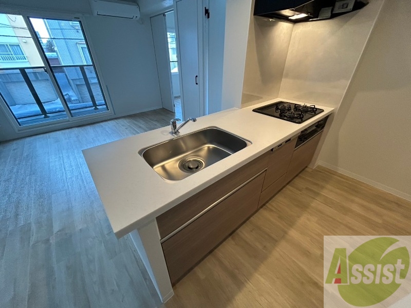 キッチン　こちらはキッチン。調理スペースもあり使いやすそうです。