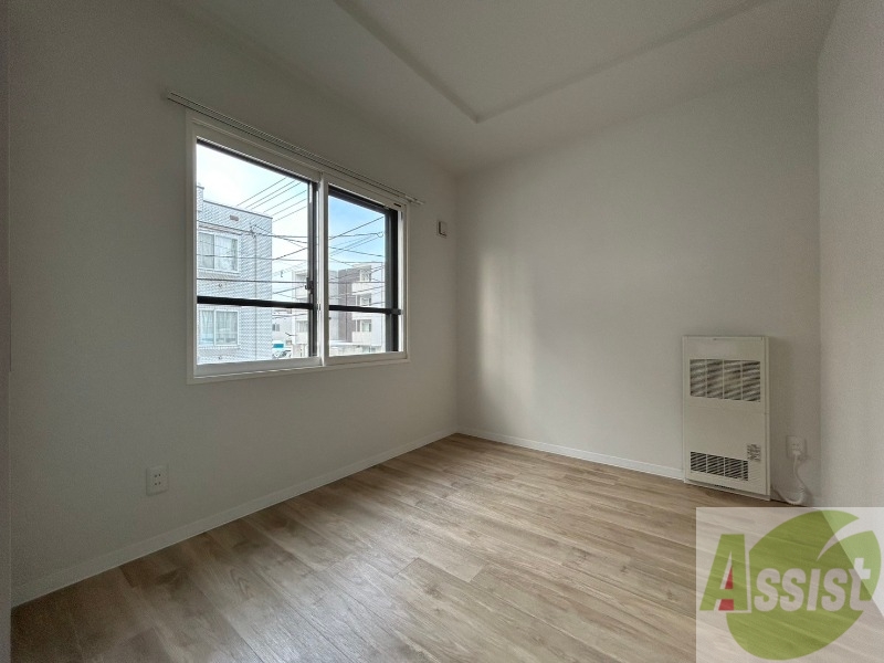 その他部屋・スペース　洋室の家具の配置を考えてみるのも楽しいですよ。