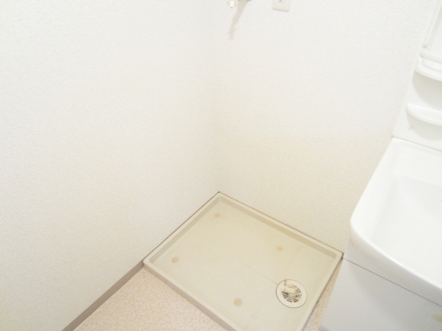 その他設備　室内洗濯機置場です♪