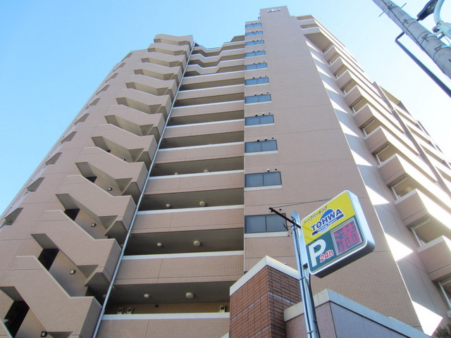 建物外観　綺麗な外観で防犯カメラもついてる人気マンションです！