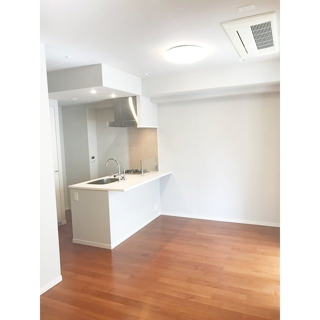 居室・リビング　※別部屋参考写真となります。