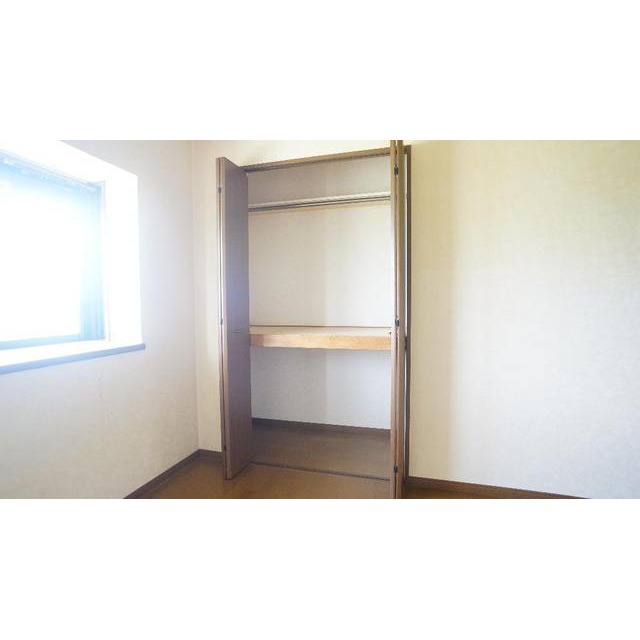 収納　クローゼット