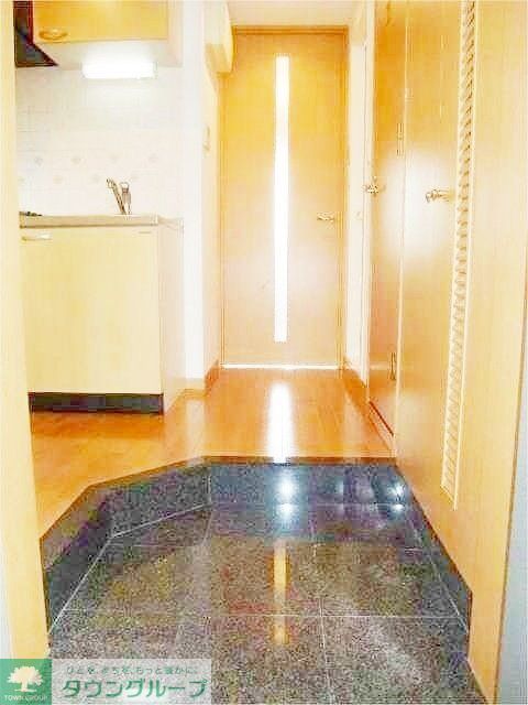 玄関　お部屋探しは株式会社　タウンハウジング　までお気軽にお問合…