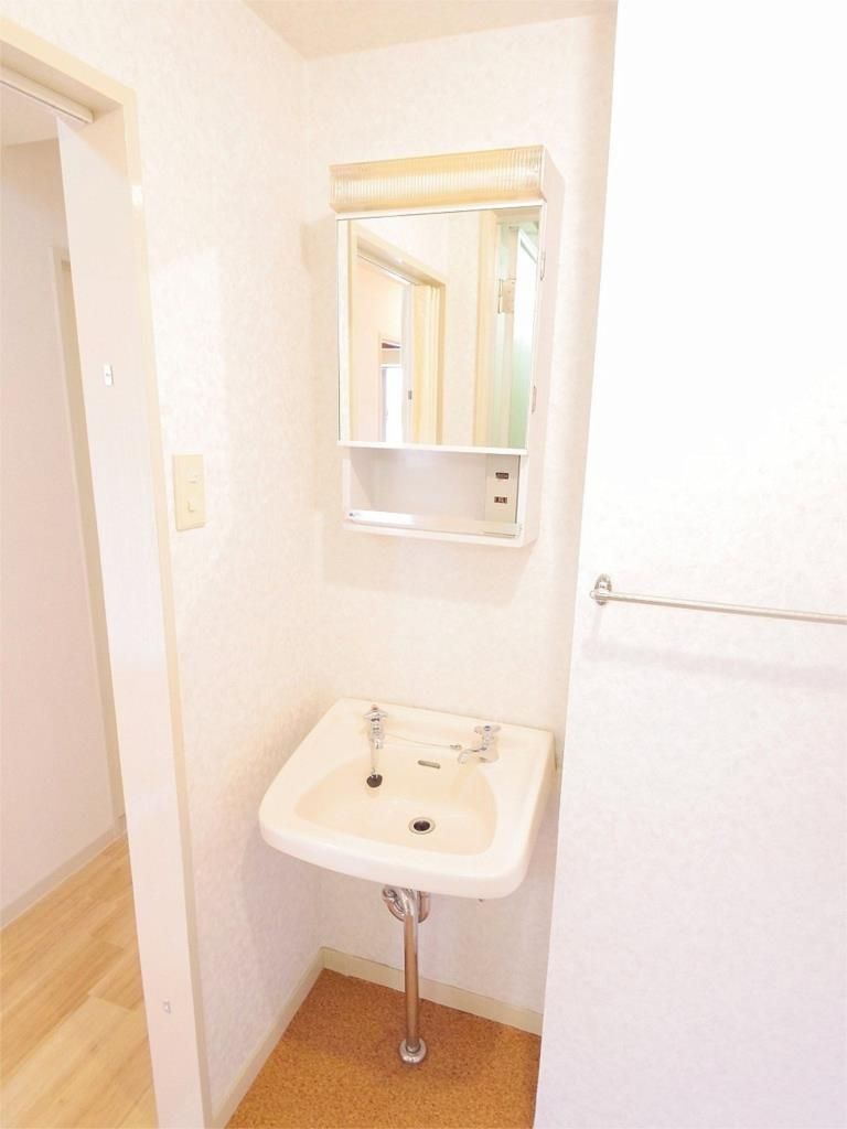 洗面設備　同仕様写真