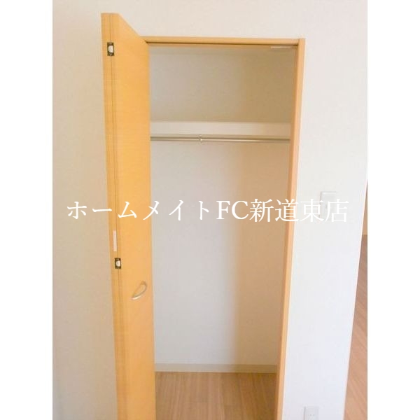 収納　クローゼット