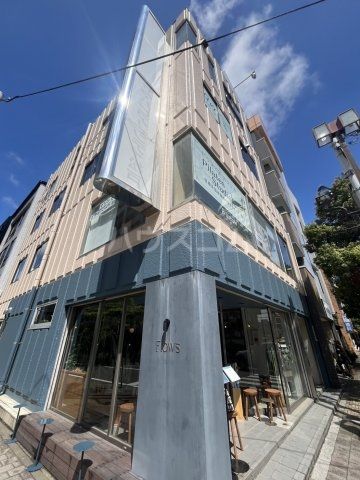飲食店　Flows coffee（飲食店）まで266m