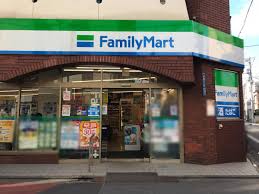 コンビニ　ファミリーマート 戸越六丁目店（コンビニ）まで323m