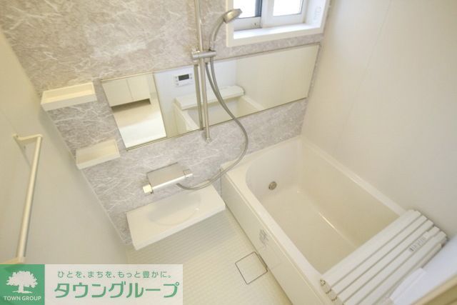バス・シャワールーム　きれいなバスルーム