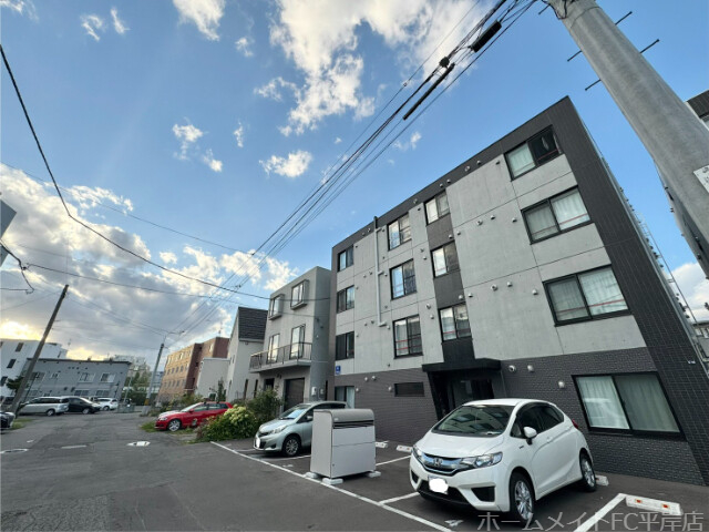 建物外観　築浅デザイナーズ物件です♪