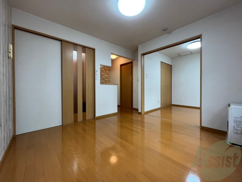 居室・リビング　広くてキレイなお部屋が広がっていて、充実した生活が送れそう。