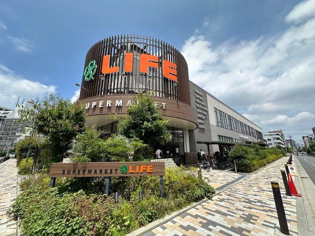 スーパー　ライフ桜新町店（スーパー）まで70m