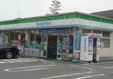 コンビニ　ファミリーマート大宮上小町店（コンビニ）まで658m
