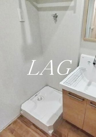 その他設備　室内洗濯置き場です。