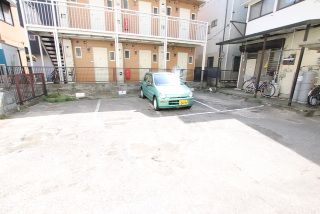 駐車場　駐車場（軽のみ）