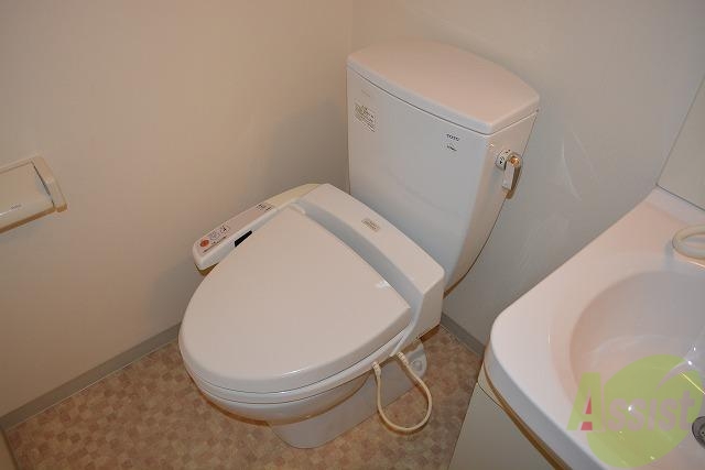 トイレ　ウォシュレット付きのトイレです。