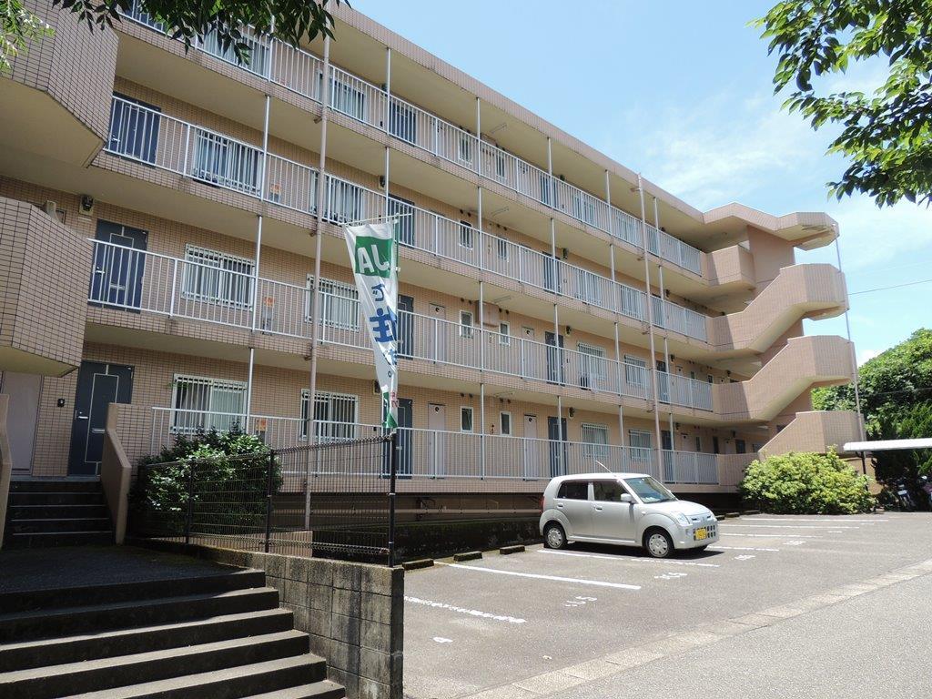 建物外観　セプトフラット外観です。