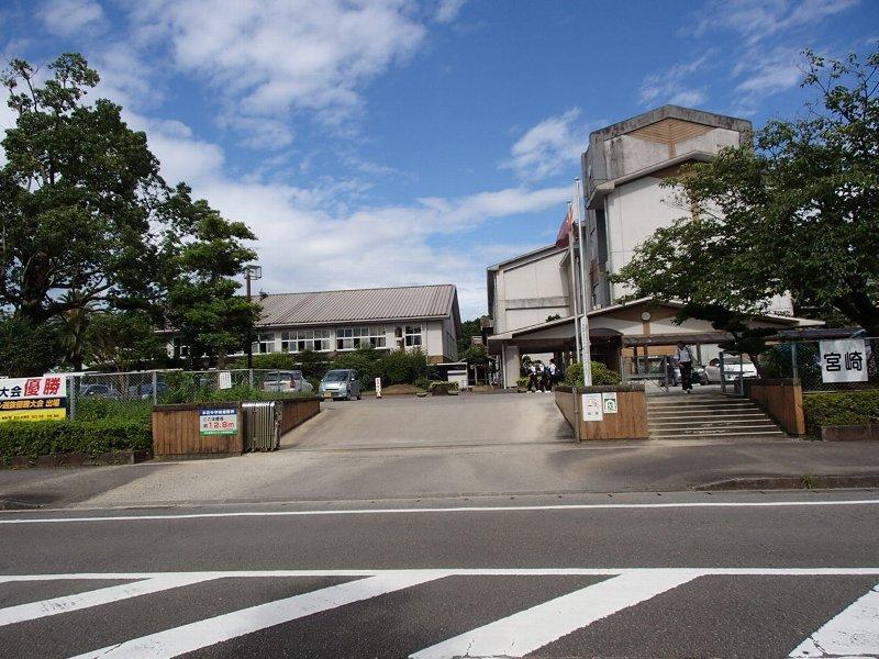 その他　宮崎市立 木花中学校（その他）まで1465m