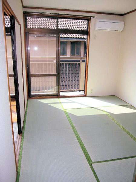 その他部屋・スペース　大きな窓があり、開放感のある和室のお写真です☆