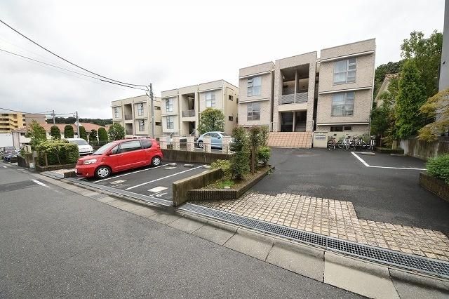 駐車場　★お部屋探しは株式会社タウンハウジング東京まで★