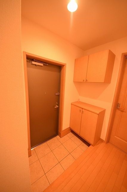 玄関　★お部屋探しは株式会社タウンハウジング東京まで★