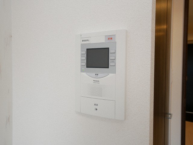 セキュリティ　モニター付きインターホンです