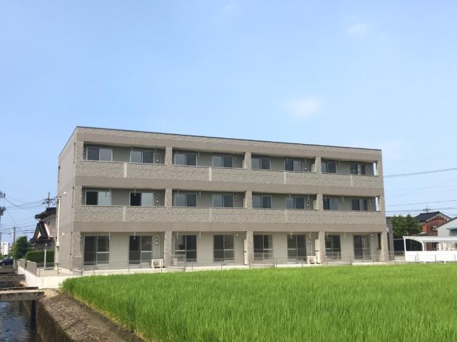 建物外観　外観写真（昼）