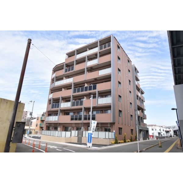 建物外観　ベルカンパーニュ