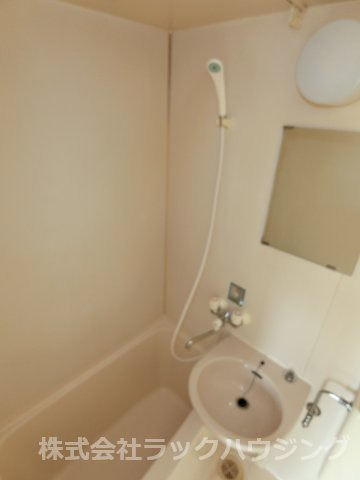 バス・シャワールーム　【お部屋さがしはラックハウジングにお問合せ下さいませ♪】