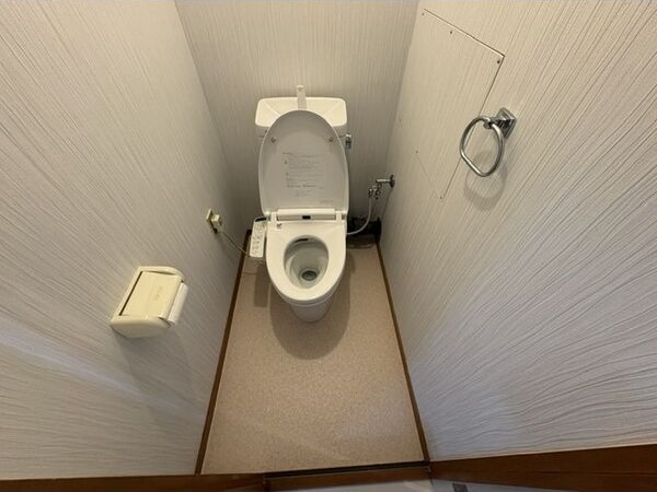 トイレ　コンパクトで使いやすいトイレです