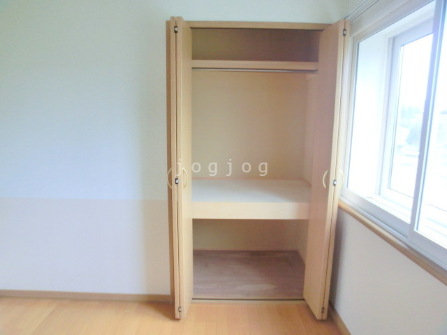 収納　奥行きのある収納を完備しています。