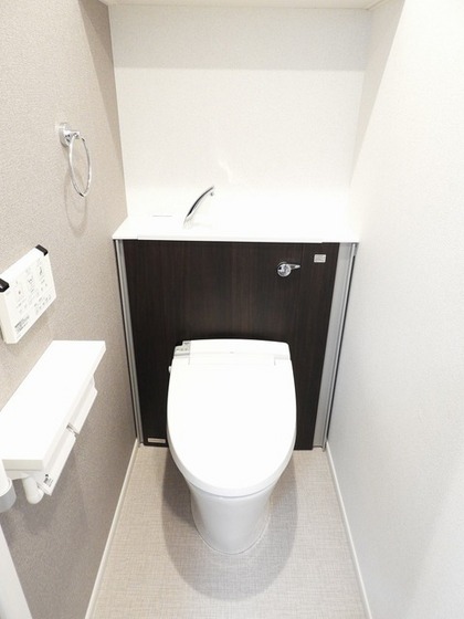 トイレ　※別部屋の写真です