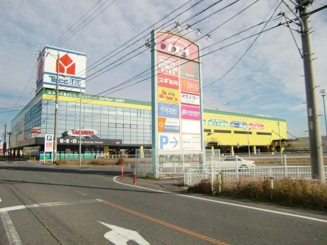 ホームセンター　ヤマダ電機テックランド鈴鹿店（ホームセンター）まで1573m