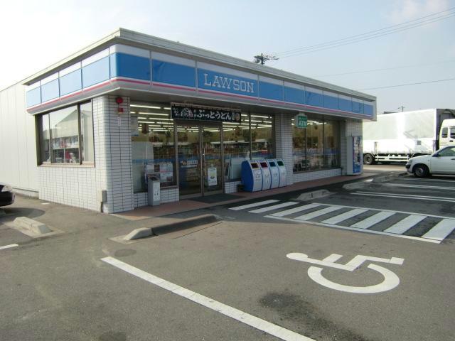 コンビニ　ローソン鈴鹿南玉垣店（コンビニ）まで818m