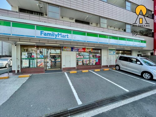 コンビニ　ファミリーマート 新山下店（コンビニ）まで482m