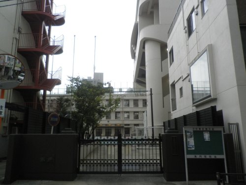 小学校　台東区立黒門小学校（小学校）まで832m
