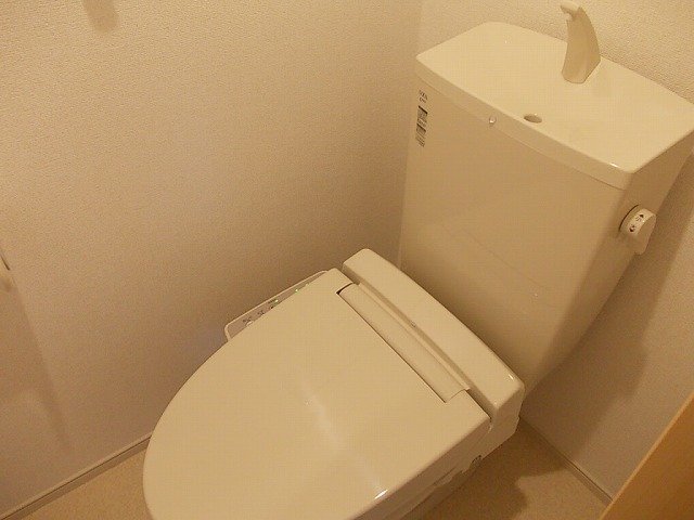 トイレ　ゆったりとした空間のトイレです