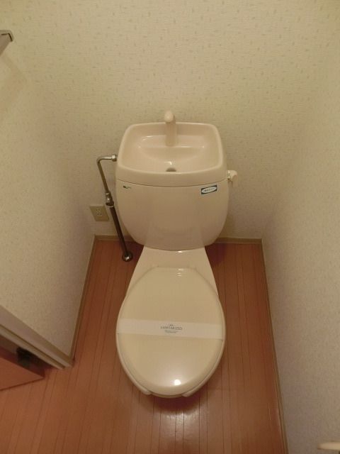 トイレ　清潔感のある洋式トイレです