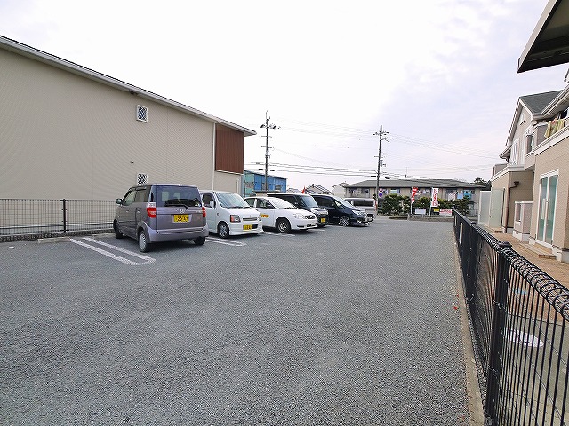 駐車場　駐車場があります
