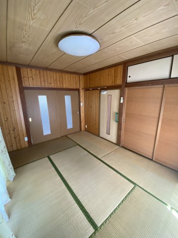 ＪＲ山口線 上山口駅 徒歩18分 2階建 築45年の居間写真