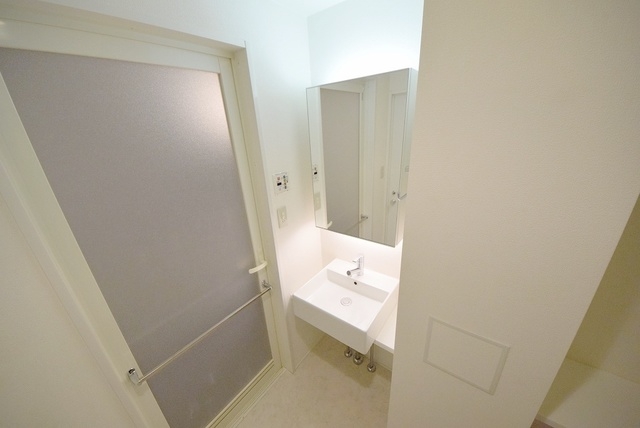 洗面設備　※別部屋参考写真となります。