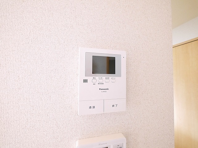 セキュリティ　モニター付きインターホン