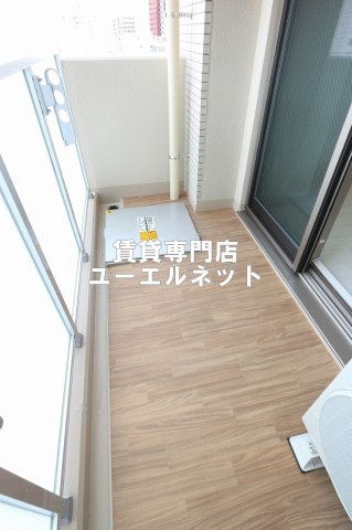 バルコニー　バルコニー付きで採光＆風通し良好！